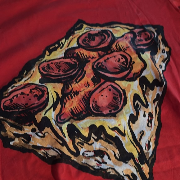 🍕Bella +Canvas Deep dish pizza graphic tee - Picture 3 of 3